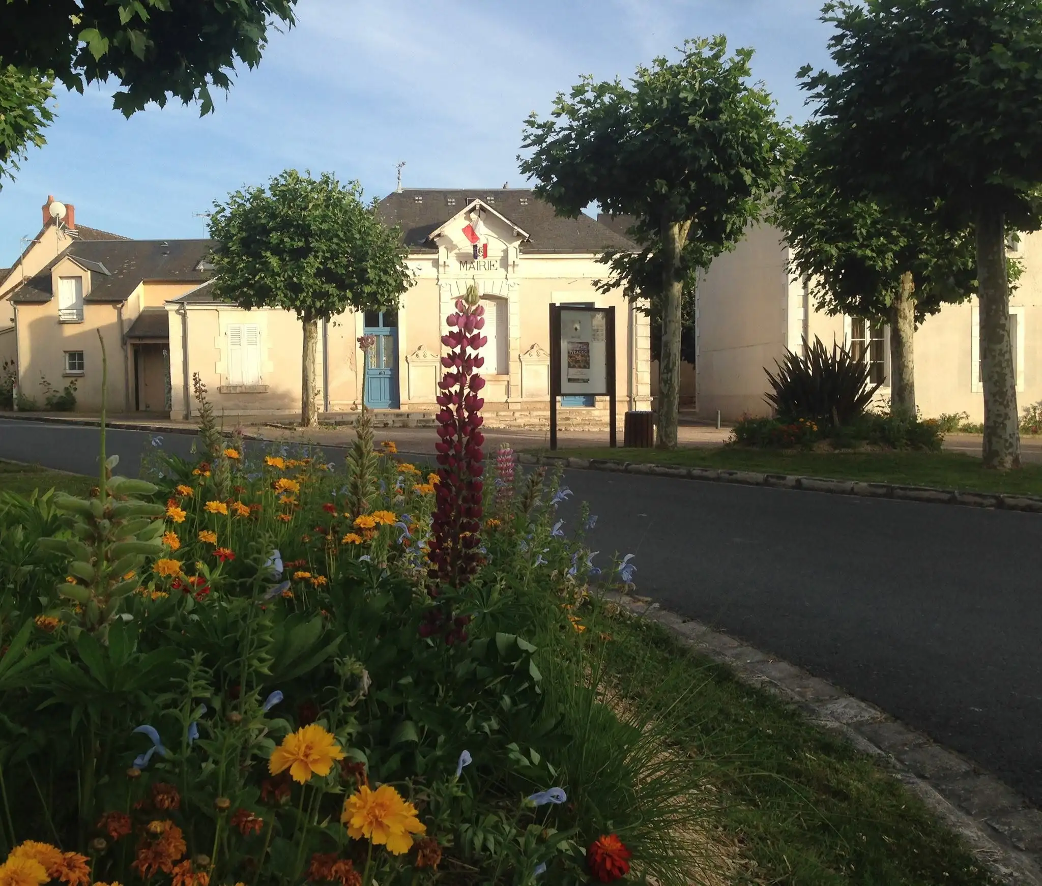 Mairie d’Arthon et fleurissement du centre-bourg