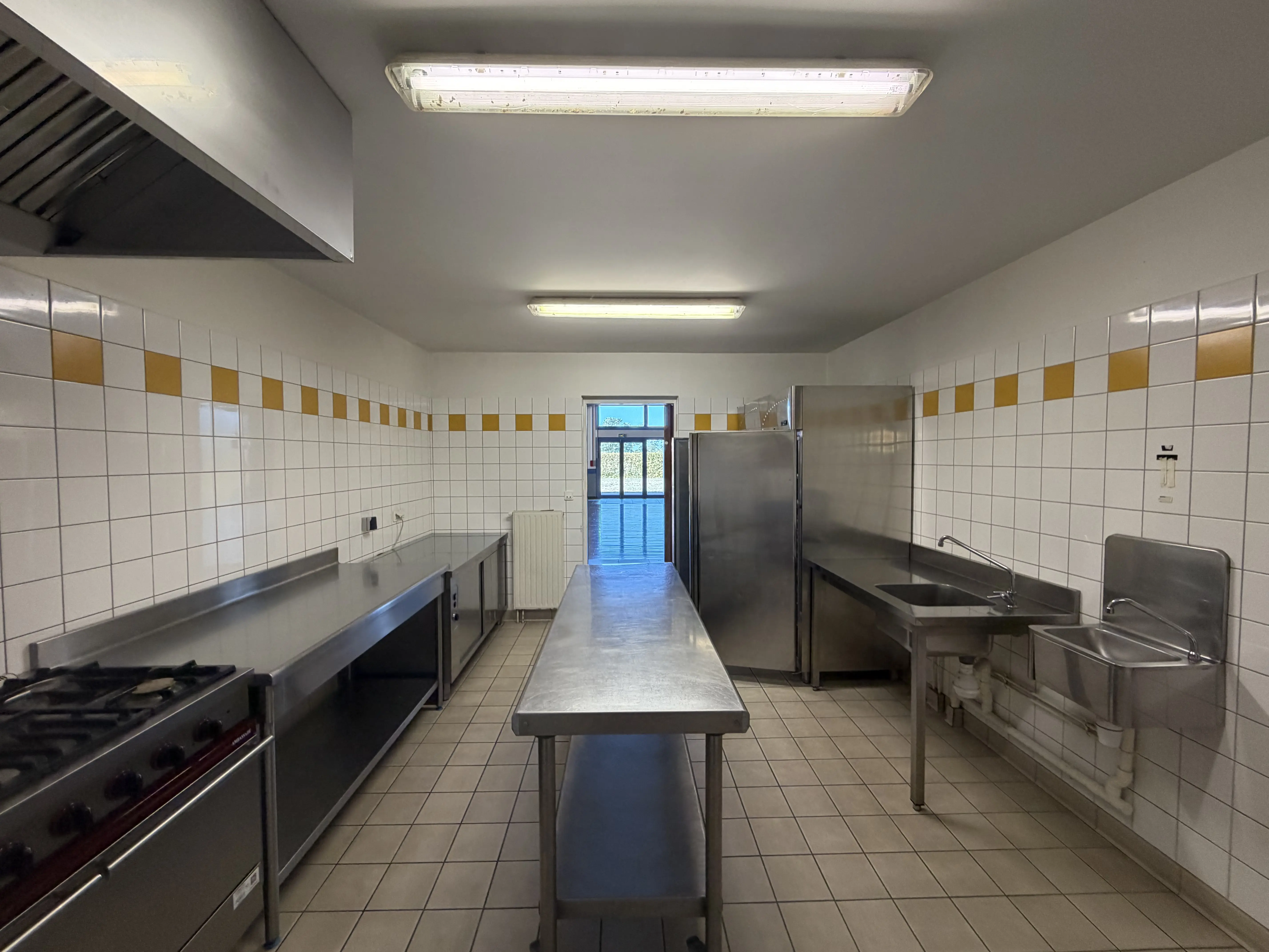 Cuisine équipée de la salle multi-activités